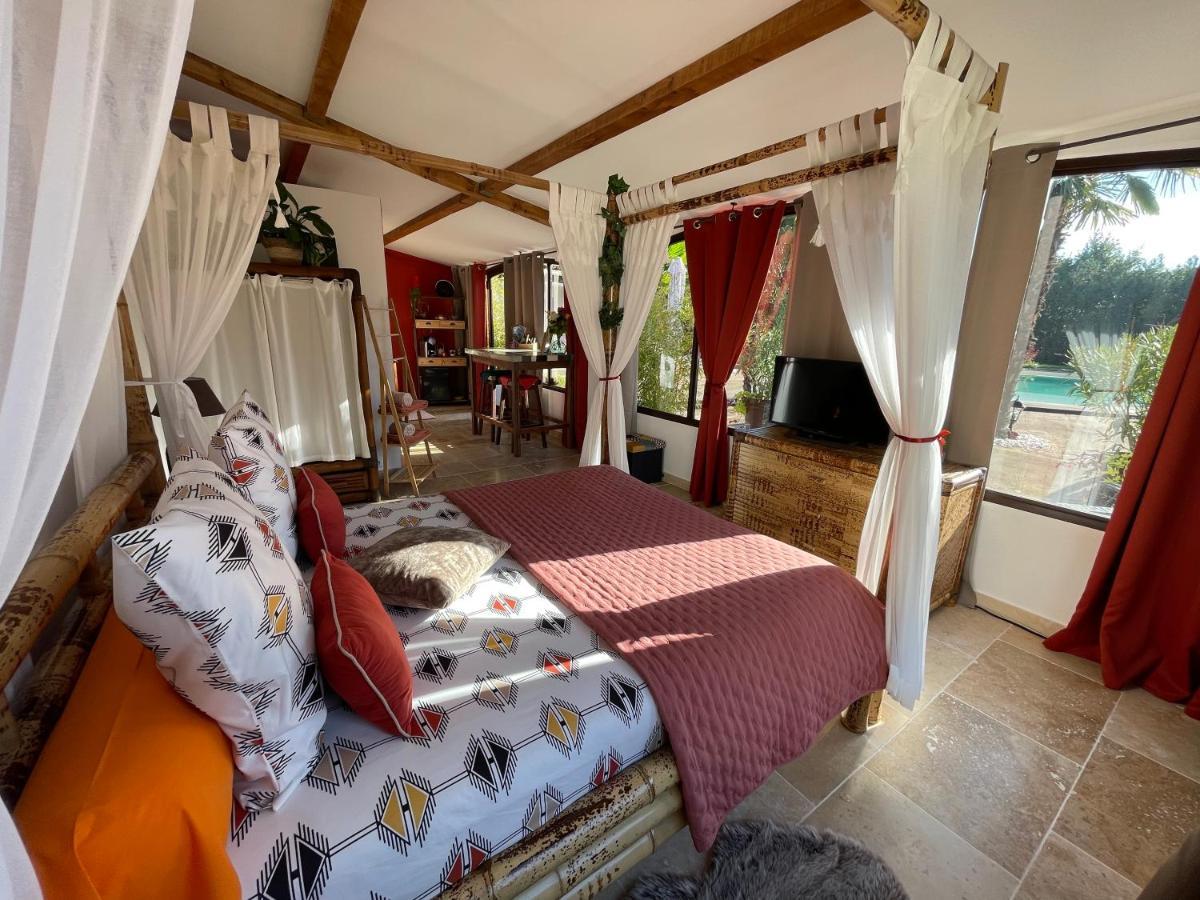 Bed and Breakfast Mas De La Butte Blanche Orgon Екстер'єр фото