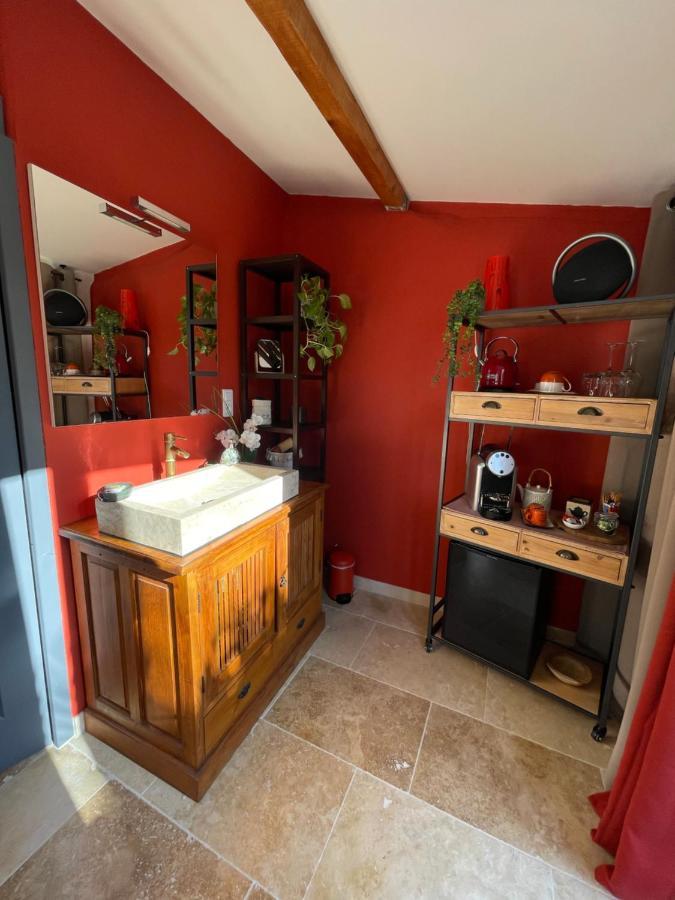 Bed and Breakfast Mas De La Butte Blanche Orgon Екстер'єр фото
