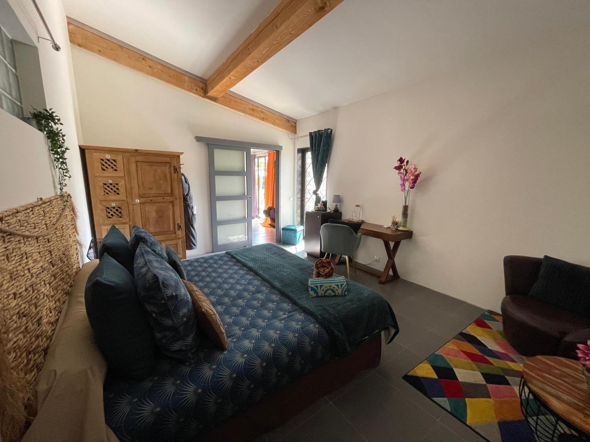 Bed and Breakfast Mas De La Butte Blanche Orgon Екстер'єр фото